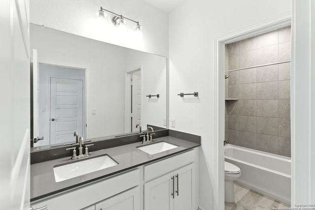 1408 Halletsville, San Antonio, TX 78253