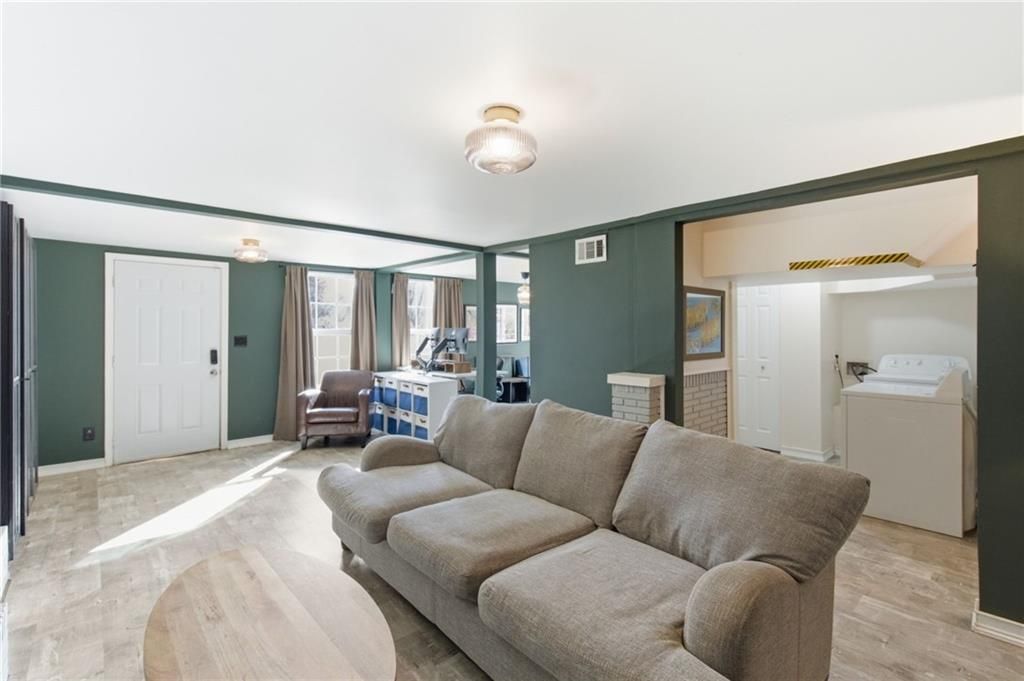 Image 21 of property listing at 3112 Dove Way, Decatur, GA 30033
