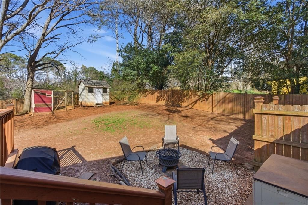 Image 27 of property listing at 3112 Dove Way, Decatur, GA 30033