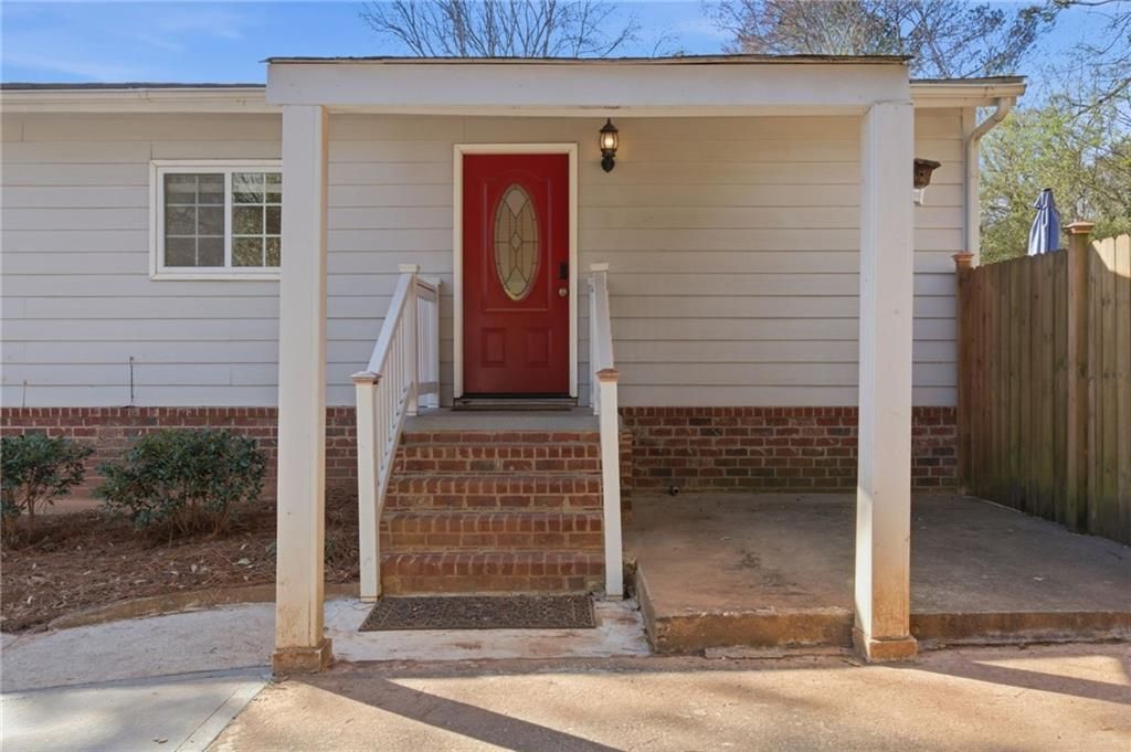 Image 38 of property listing at 3112 Dove Way, Decatur, GA 30033