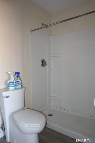 1274 East Main Street APT A1, Meriden, CT 06450