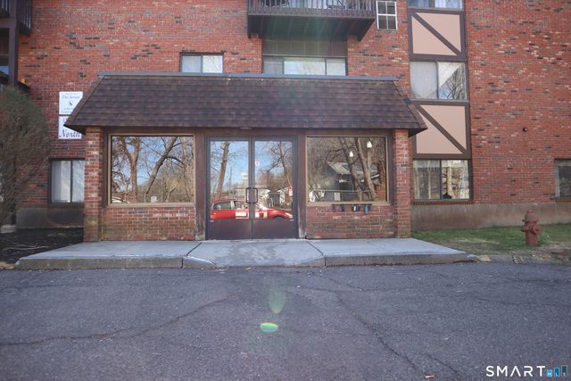 1274 East Main Street APT A1, Meriden, CT 06450