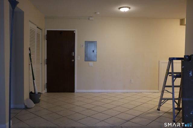 1274 East Main Street APT A1, Meriden, CT 06450