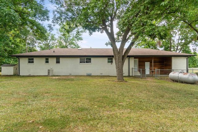 2235 Hwy 31 N, Beebe, AR 72012