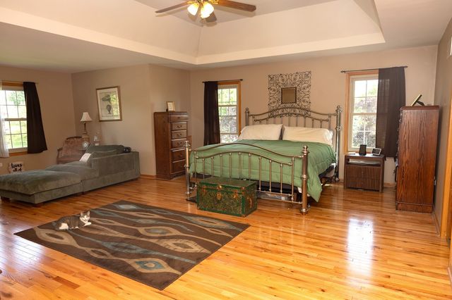 21203 Old North Church Road, Frankfort, IL 60423