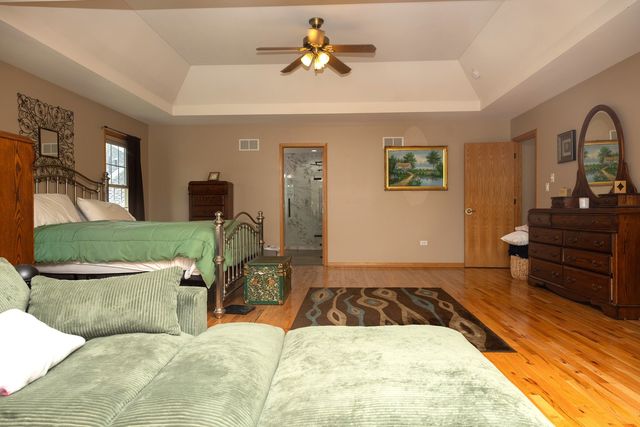 21203 Old North Church Road, Frankfort, IL 60423