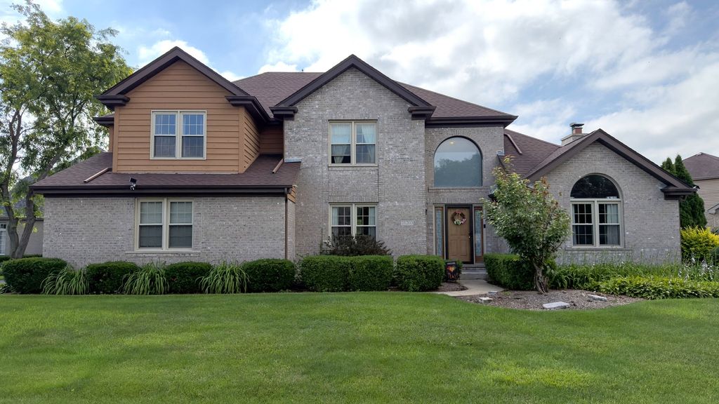 21203 Old North Church Road, Frankfort, IL 60423
