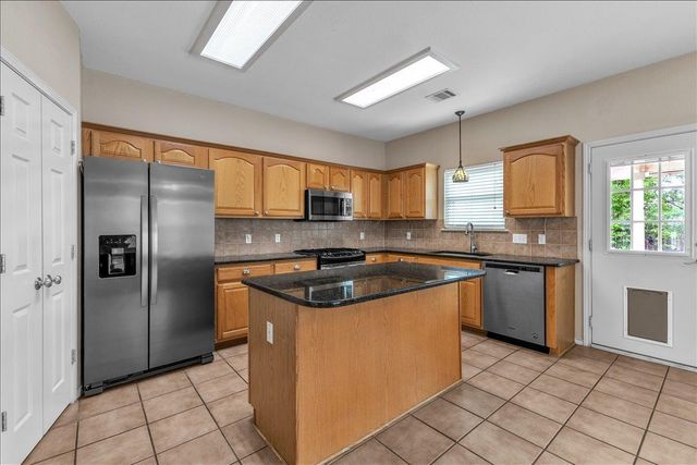 3531 Roberto Clemente LN, Round Rock, TX 78665