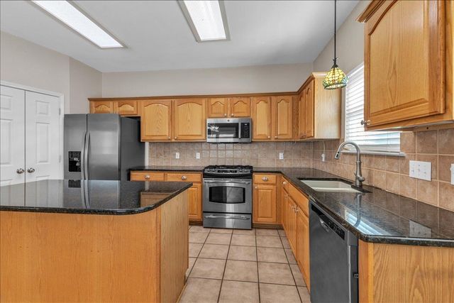 3531 Roberto Clemente LN, Round Rock, TX 78665