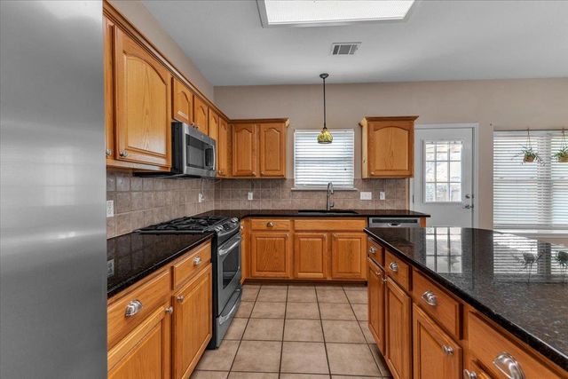 3531 Roberto Clemente LN, Round Rock, TX 78665