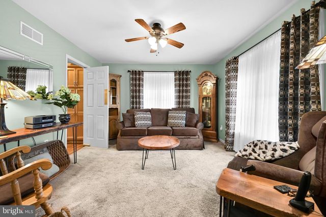 1374 CLEARVIEW DR, Denver, PA 17517