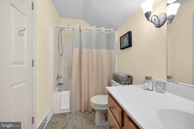 1374 CLEARVIEW DR, Denver, PA 17517