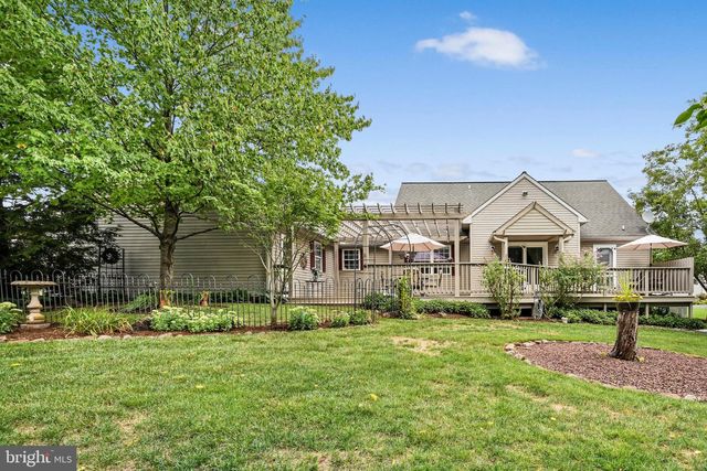 1374 CLEARVIEW DR, Denver, PA 17517