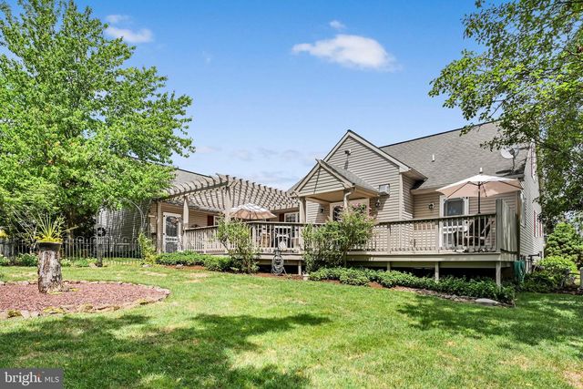 1374 CLEARVIEW DR, Denver, PA 17517