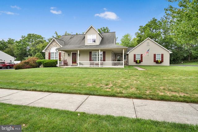 1374 CLEARVIEW DR, Denver, PA 17517