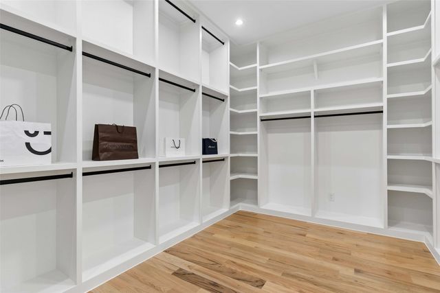 10144 Rockmoor Court, Dallas, TX 75229
