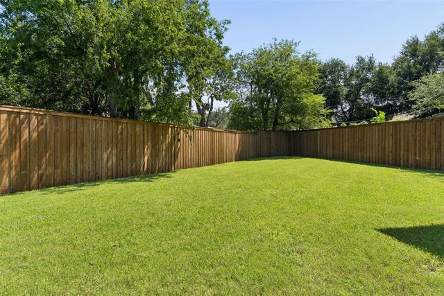 10144 Rockmoor Court, Dallas, TX 75229