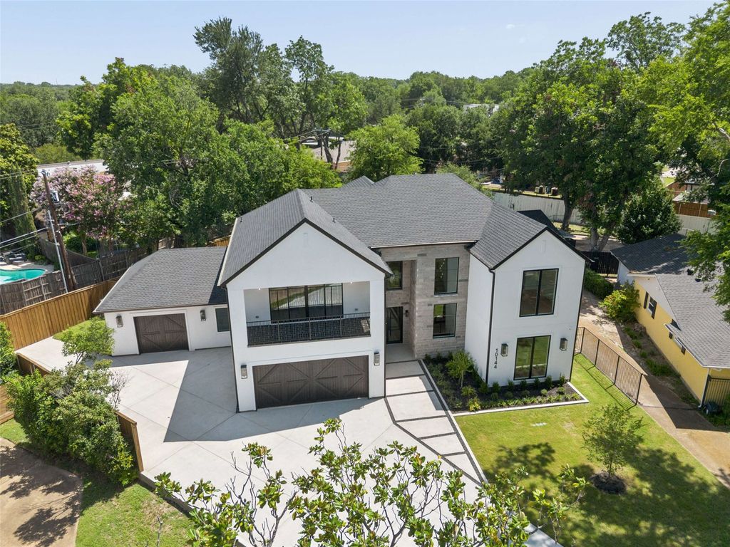 10144 Rockmoor Court, Dallas, TX 75229