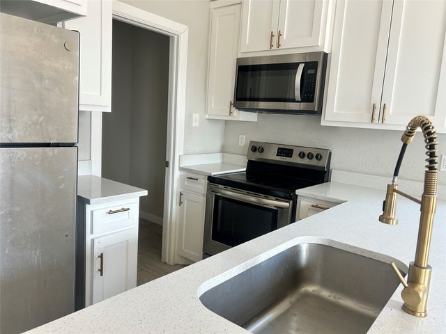 13982 E Travis Lane, Log Cabin, TX 75148