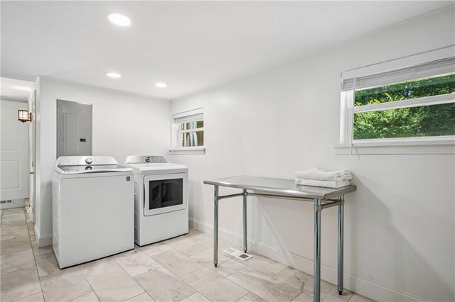 2211 Hill Park Court, Decatur, GA 30033
