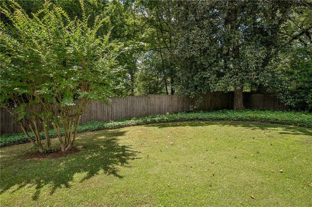 2211 Hill Park Court, Decatur, GA 30033