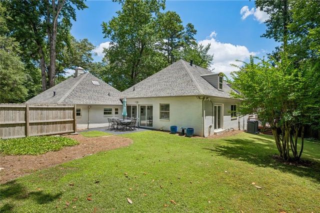 2211 Hill Park Court, Decatur, GA 30033