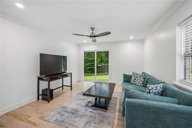 2211 Hill Park Court, Decatur, GA 30033