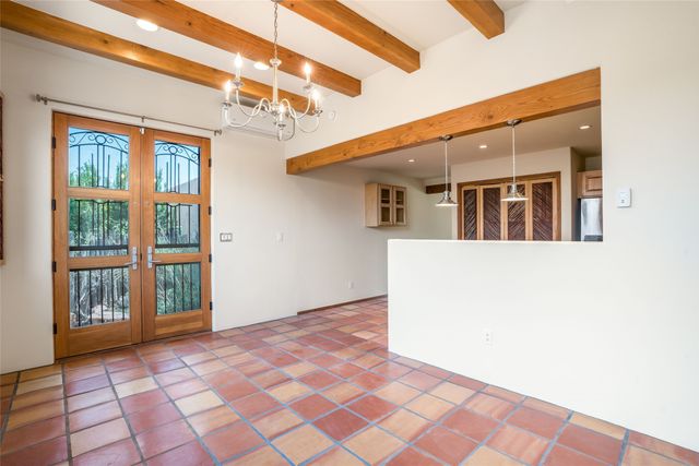 121 Del Rio Dr, Santa Fe, NM 87501