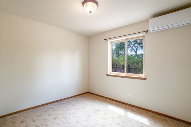 121 Del Rio Dr, Santa Fe, NM 87501