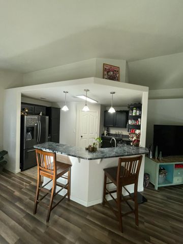 3343 Oak Street, Anderson, CA 96007