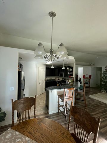 3343 Oak Street, Anderson, CA 96007