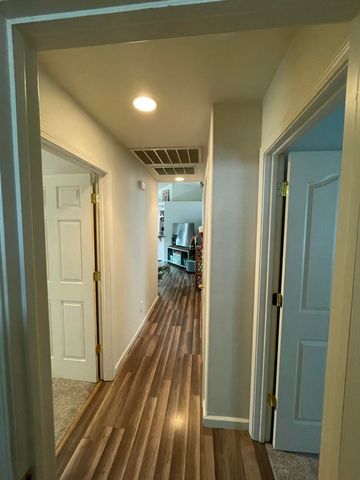 3343 Oak Street, Anderson, CA 96007