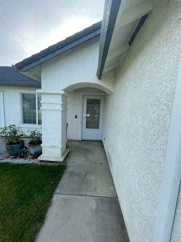 3343 Oak Street, Anderson, CA 96007