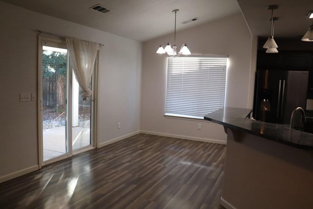 3343 Oak Street, Anderson, CA 96007