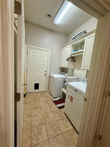 3908 Brunswick Lane, Norman, OK 73072