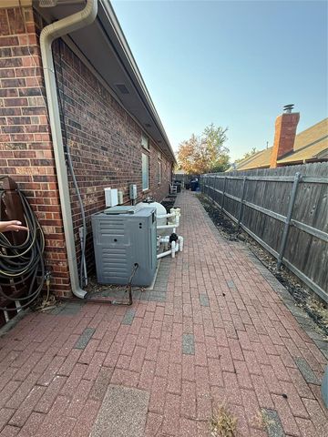 3908 Brunswick Lane, Norman, OK 73072