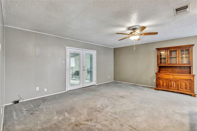 1008 Westminister Court, Arlington, TX 76015