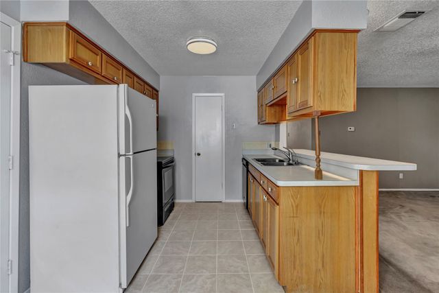 1008 Westminister Court, Arlington, TX 76015