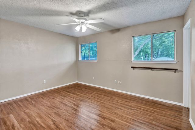 1008 Westminister Court, Arlington, TX 76015