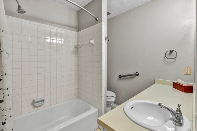 1008 Westminister Court, Arlington, TX 76015