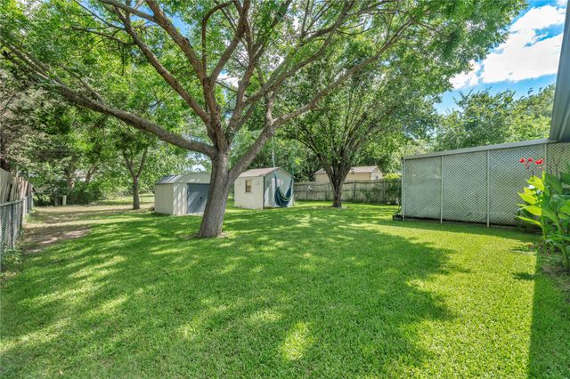 1008 Westminister Court, Arlington, TX 76015