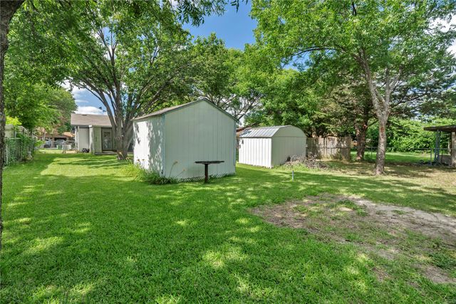 1008 Westminister Court, Arlington, TX 76015