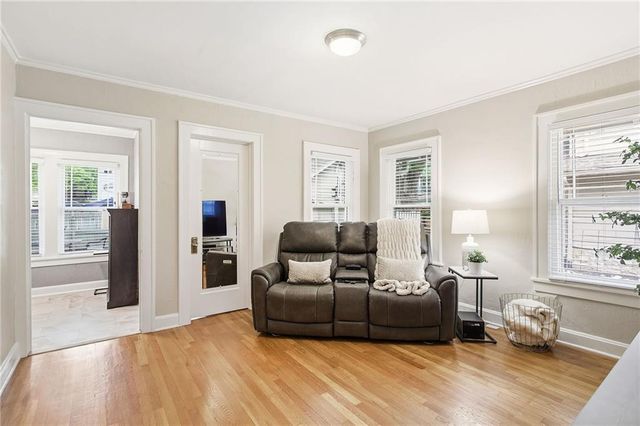 7408 Belleview Avenue, Kansas City, MO 64114