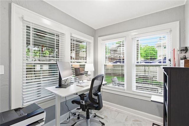 7408 Belleview Avenue, Kansas City, MO 64114