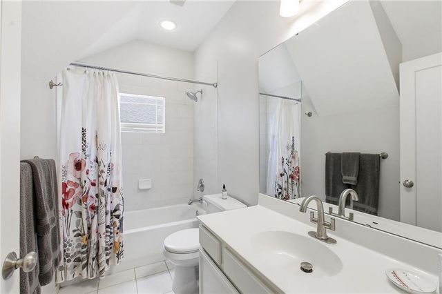 7408 Belleview Avenue, Kansas City, MO 64114