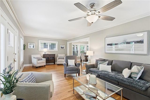 7408 Belleview Avenue, Kansas City, MO 64114