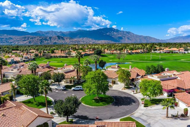 127 Avellino Circle, Palm Desert, CA 92211