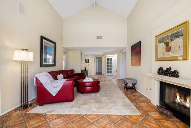 127 Avellino Circle, Palm Desert, CA 92211