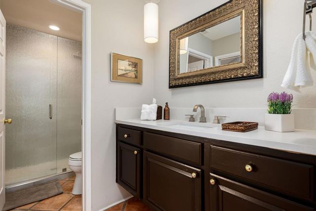 127 Avellino Circle, Palm Desert, CA 92211