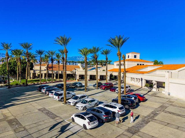 127 Avellino Circle, Palm Desert, CA 92211